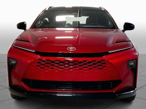 Used 2025 Toyota Crown Signia w/ Advanced Technology Package image 3