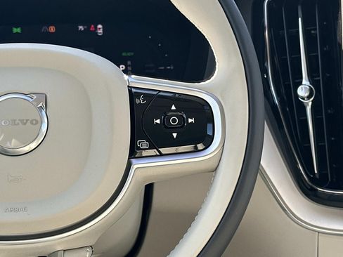 New 2026 Volvo XC60 T8 Ultra w/ Protection Package Premier AWD/4WD image 9