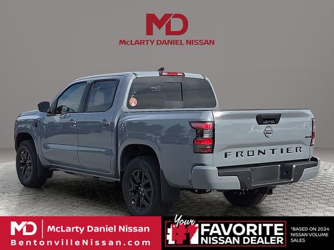 New 2026 Nissan Frontier SV w/ All-Weather Content Package AWD/4WD image 4