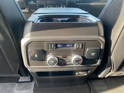Used 2021 Ford Expedition Limited image 32