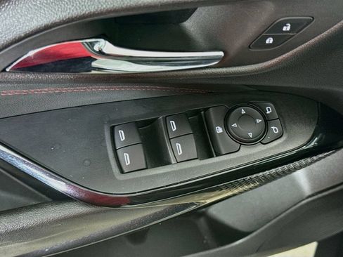 Used 2025 Chevrolet Trax RS w/ Driver Confidence Package FWD image 16