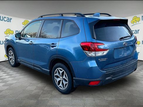 Used 2019 Subaru Forester Premium image 3
