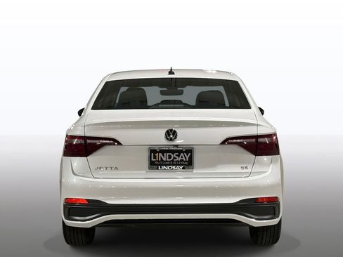 Used 2024 Volkswagen Jetta SE w/ Panoramic Sunroof Package FWD image 35