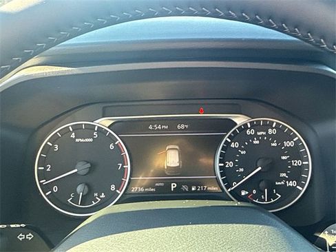 Certified 2025 Nissan Rogue SV image 15