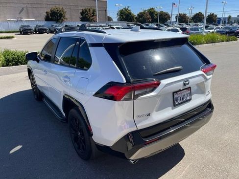 Used 2023 Toyota RAV4 SE w/ Convenience Package AWD/4WD image 7