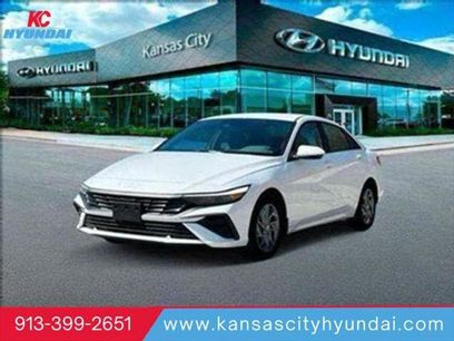 New 2025 Hyundai Elantra Blue