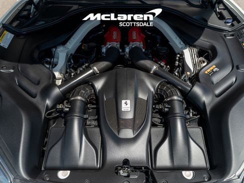 Used 2019 Ferrari Portofino image 32