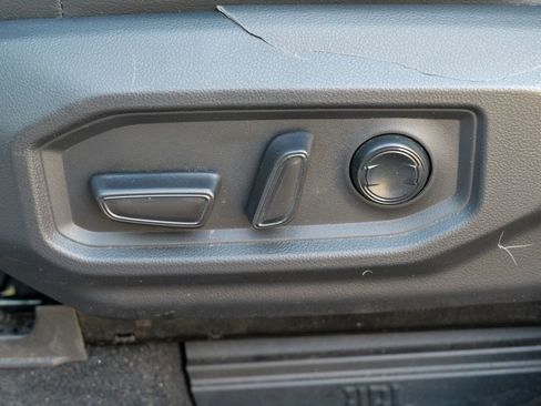 Used 2023 Toyota Tundra Limited AWD/4WD image 26