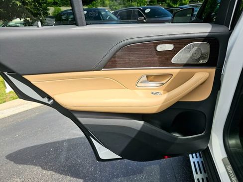 New 2026 Mercedes-Benz GLE 580 4MATIC image 26