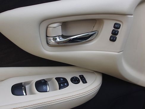 Used 2021 Nissan Murano Platinum w/ Cargo Package image 20