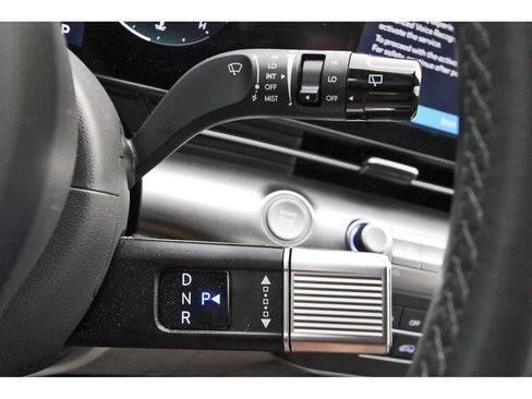 Used 2025 Hyundai Kona Limited AWD/4WD image 21