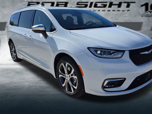 New 2026 Chrysler Pacifica Pinnacle image 7