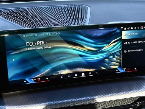 New 2026 BMW 330i Sedan w/ M Sport Package image 18