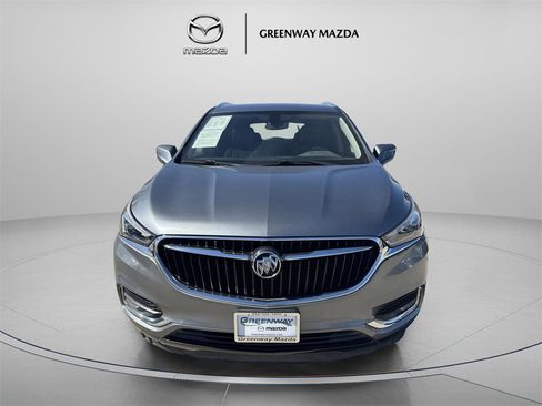 Used 2020 Buick Enclave Essence image 2