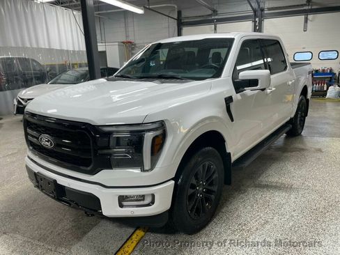Used 2024 Ford F150 Lariat image 4