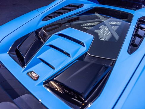 Used 2024 Lamborghini Huracan Tecnica RWD image 21