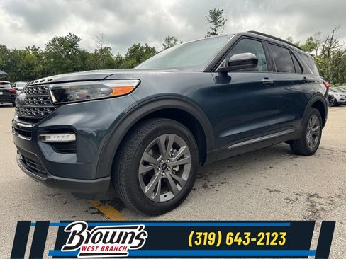 Used 2024 Ford Explorer XLT w/ Equipment Group 202A AWD/4WD image 1