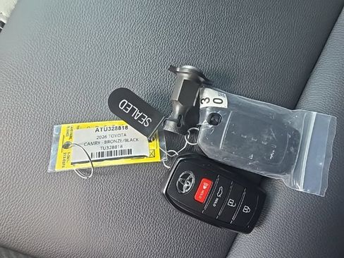 Used 2026 Toyota Camry SE FWD image 40