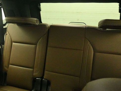 Used 2021 Chevrolet Tahoe High Country image 12