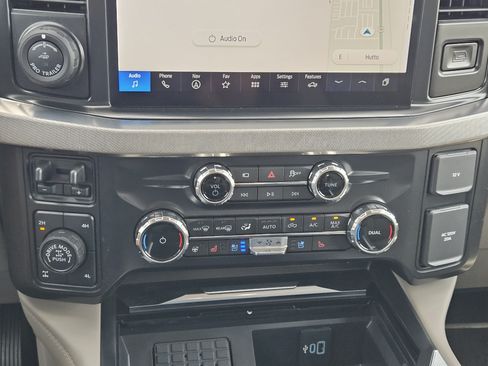 New 2026 Ford F250 Platinum w/ Platinum Plus Package AWD/4WD image 15