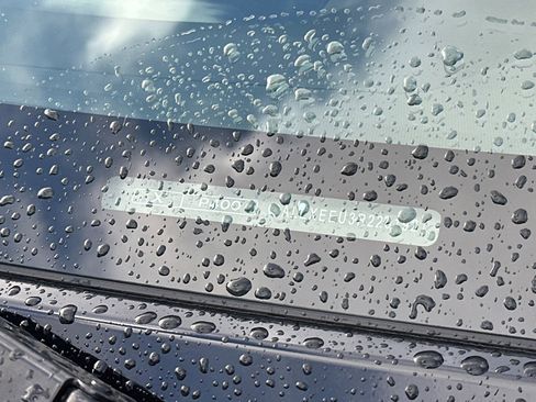 Used 2024 Land Rover Defender 110 X image 38