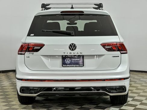 Certified 2024 Volkswagen Tiguan SE R-Line image 6