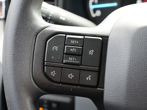 Used 2024 Ford F250 XLT AWD/4WD image 7