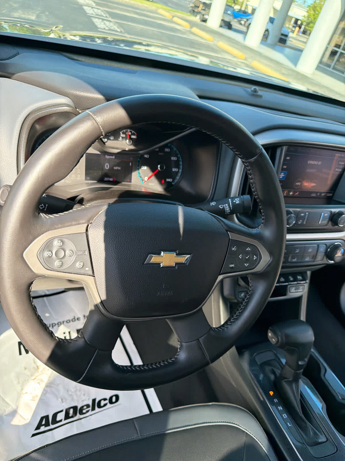 Used 2019 Chevrolet Colorado Z71 AWD/4WD image 16