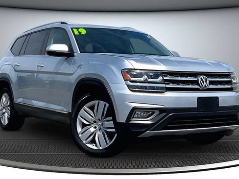 Used 2019 Volkswagen Atlas SEL AWD/4WD image 3