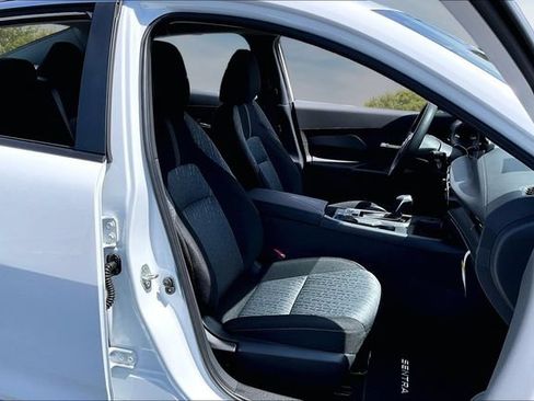 New 2027 Nissan Sentra SV FWD image 10