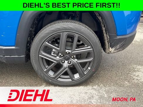New 2026 Jeep Compass Limited w/ Sun, Sound & Navigation Group AWD/4WD image 43