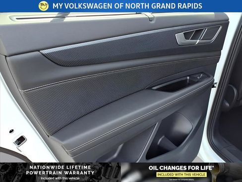 New 2026 Volkswagen Atlas Cross Sport SEL R-Line AWD/4WD image 11