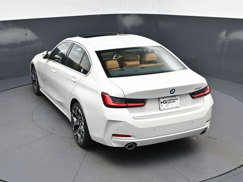 Certified 2025 BMW 330i Sedan RWD image 33