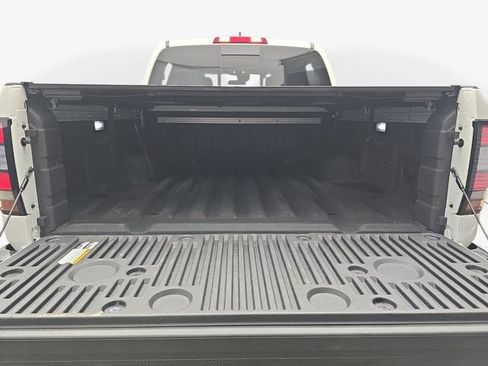 Used 2024 Nissan Frontier SV w/ Hardbody Edition AWD/4WD image 30