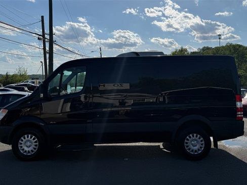 Used 2013 Mercedes-Benz Sprinter 2500 image 2