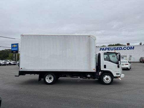 Used 2024 Chevrolet Low Cab Forward RWD image 3
