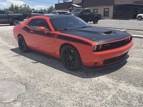 Used 2017 Dodge Challenger T/A RWD image 8