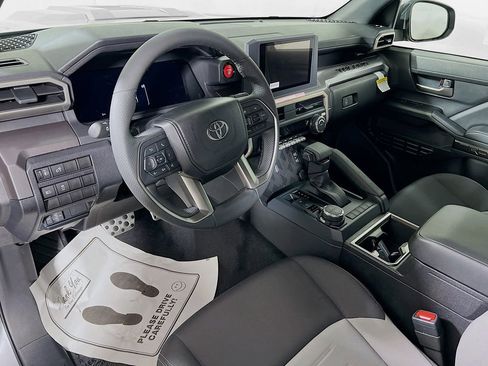 Certified 2025 Toyota Tacoma TRD Sport image 10
