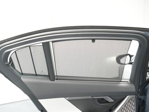 Used 2026 BMW M5 w/ Carbon Package image 71