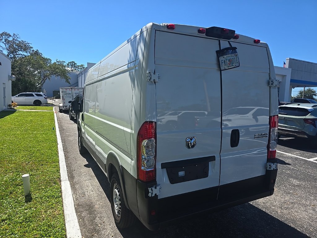 Used 2026 RAM ProMaster 2500 w/ Convenience Group FWD image 2