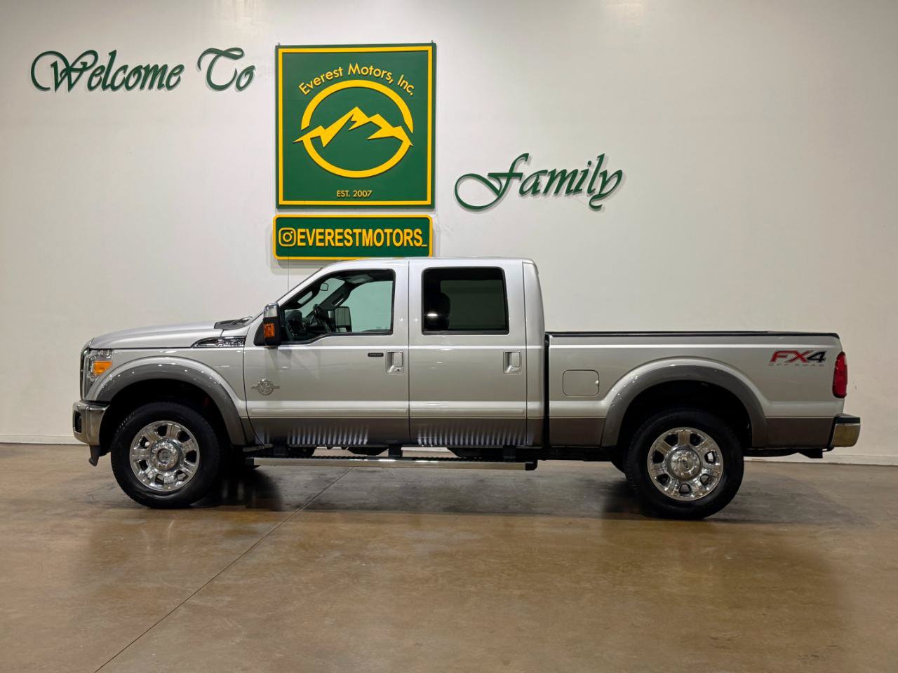 Used 2012 Ford F250 Lariat w/ Chrome Pkg AWD/4WD image 5