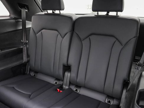 Used 2023 Audi Q7 2.0T Premium w/ Convenience Package image 49