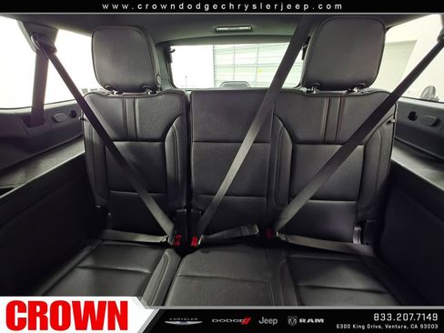 Used 2026 Chevrolet Suburban RST AWD/4WD image 18