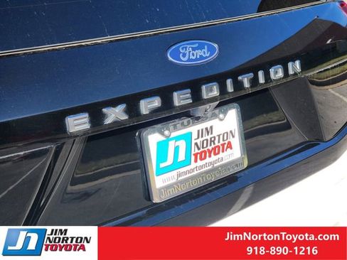 Used 2025 Ford Expedition Active image 12