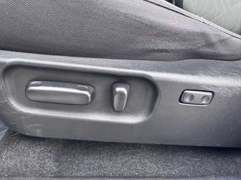 Used 2020 Toyota Tacoma TRD Sport AWD/4WD image 19