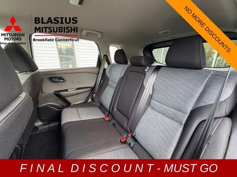 Used 2021 Nissan Rogue S image 17