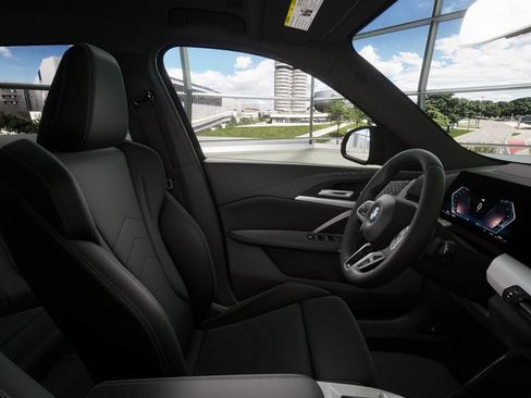 Used 2026 BMW X1 xDrive28i w/ Technology Package image 35