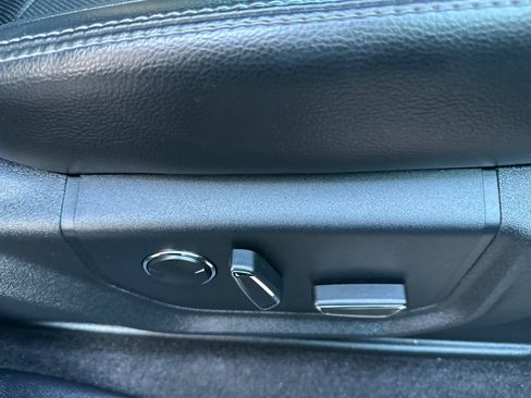 Used 2016 Ford F150 XLT image 22