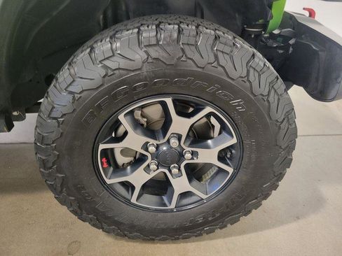 Used 2018 Jeep Wrangler Unlimited Rubicon image 30