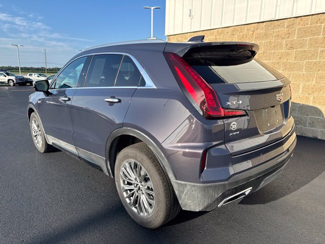 Used 2025 Cadillac XT4 Premium Luxury AWD/4WD image 8